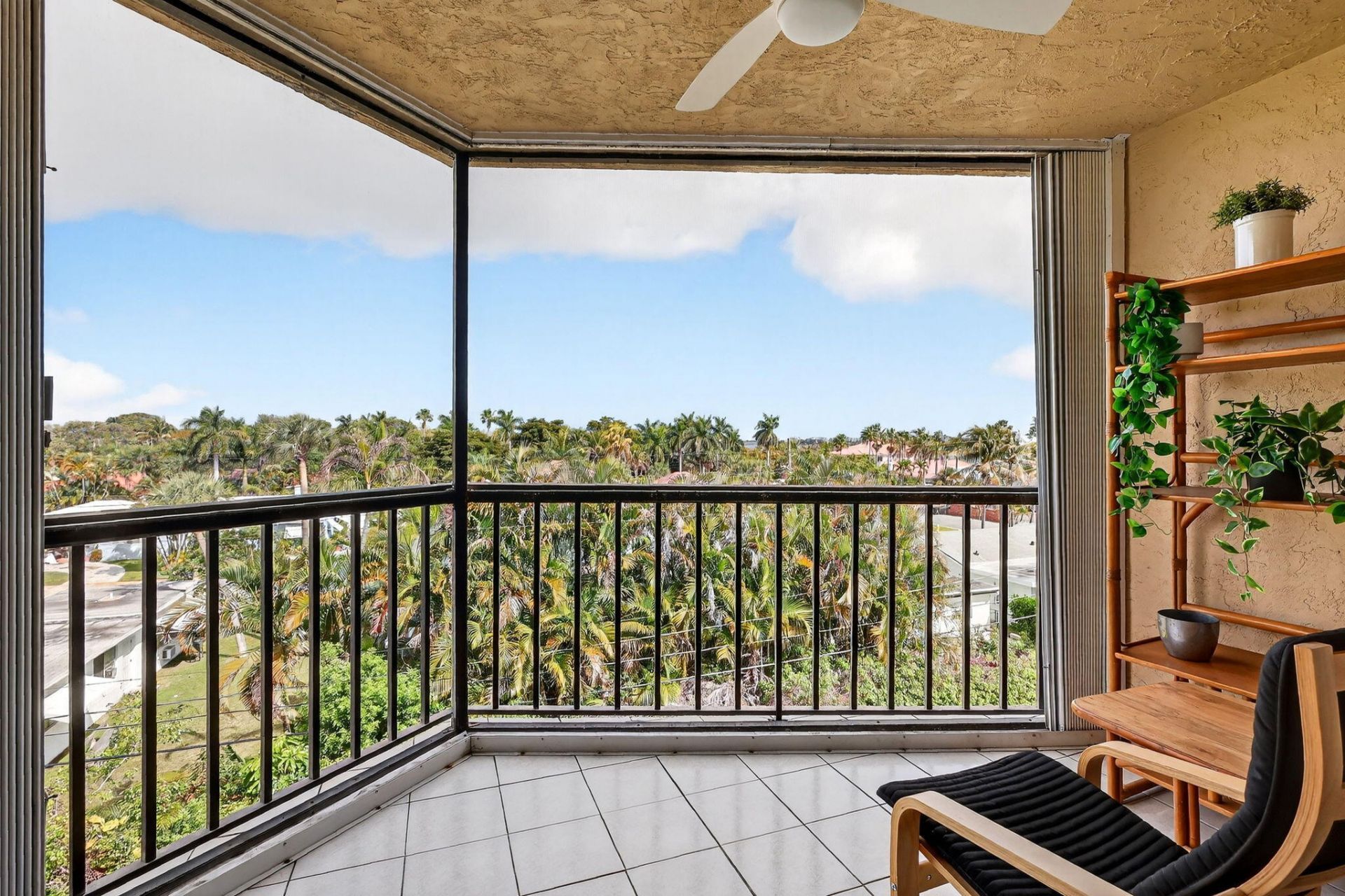 890 N Federal Highway, Unit 403, Lantana, FL 33462 Photo