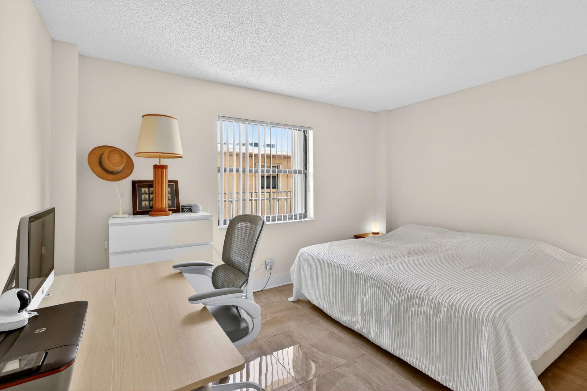 890 N Federal Highway, Unit 403, Lantana, FL 33462 Photo