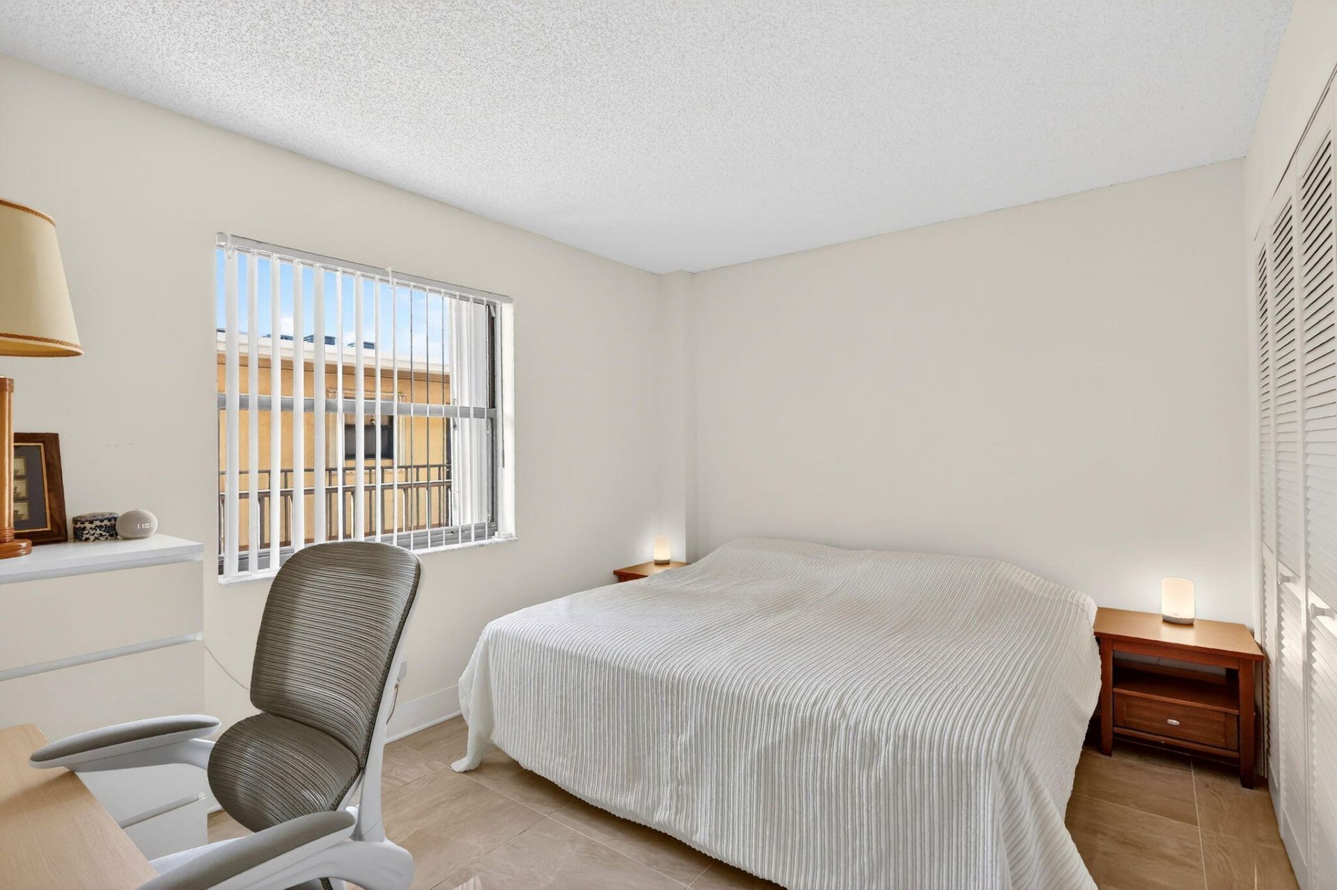 890 N Federal Highway, Unit 403, Lantana, FL 33462 Photo