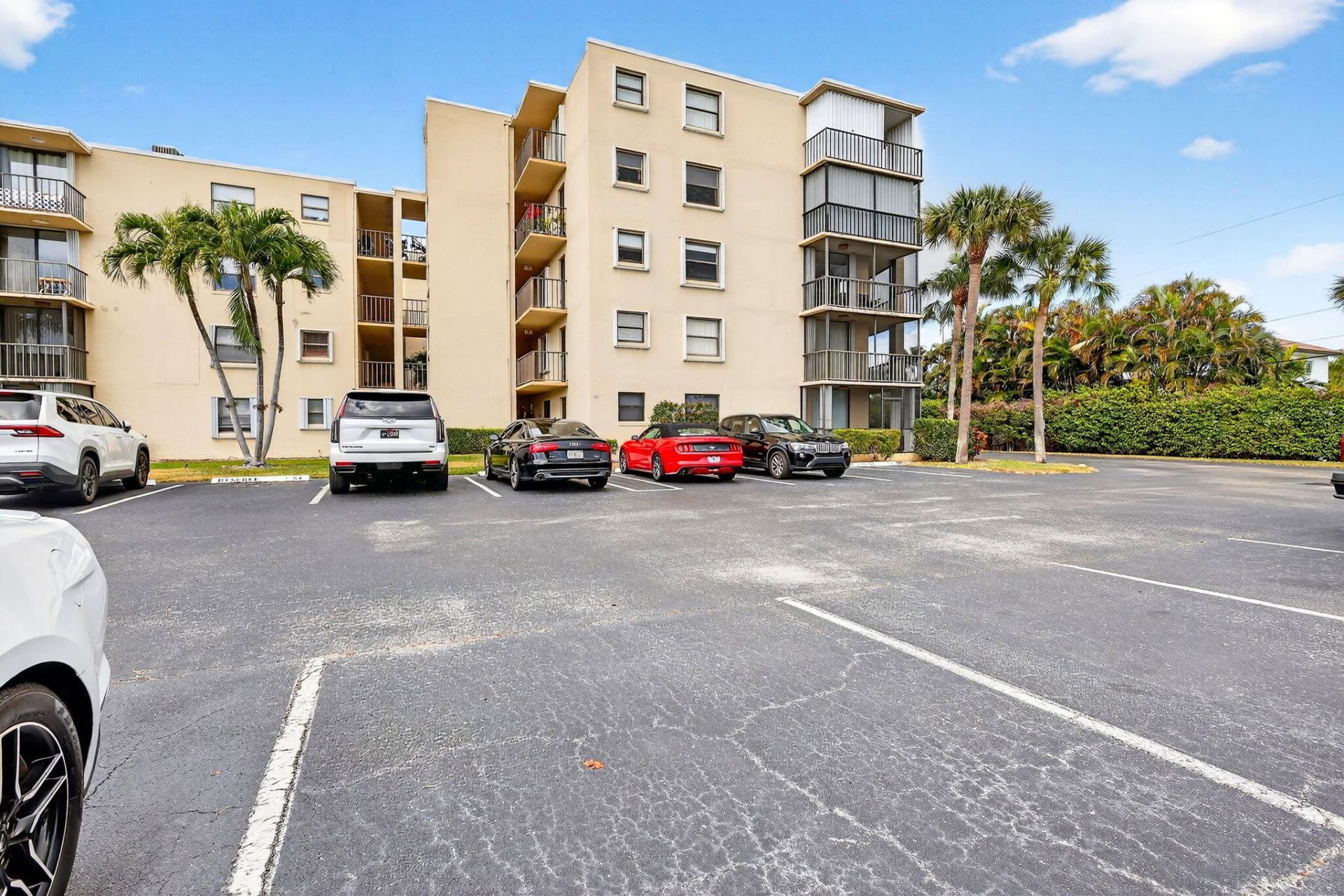 890 N Federal Highway, Unit 403, Lantana, FL 33462 Photo