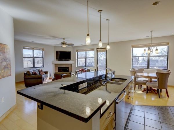 808 Williamson Street, Unit 402, Madison, WI 53703