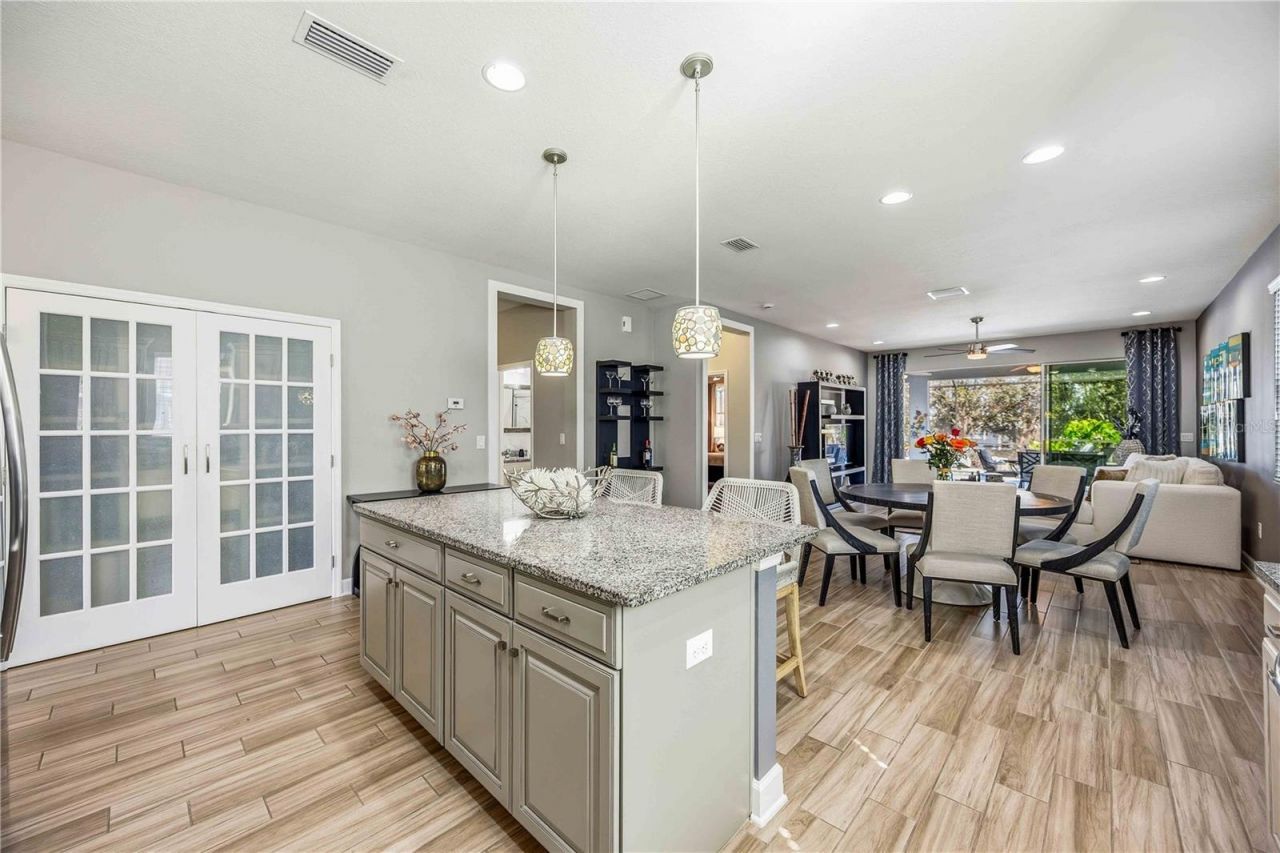 5731 Arbor Wood Court, Bradenton, FL 34203 Photo