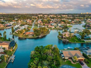 44 CLOVERDALE COURT N, PALM COAST, FL 32137