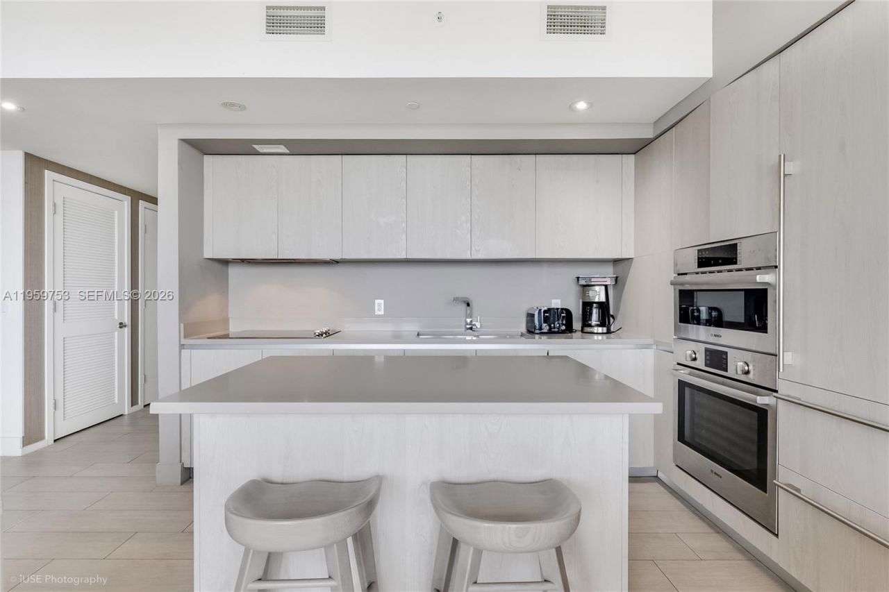 4010 S Ocean Dr , Unit R2204, Hollywood, FL 33019 Photo