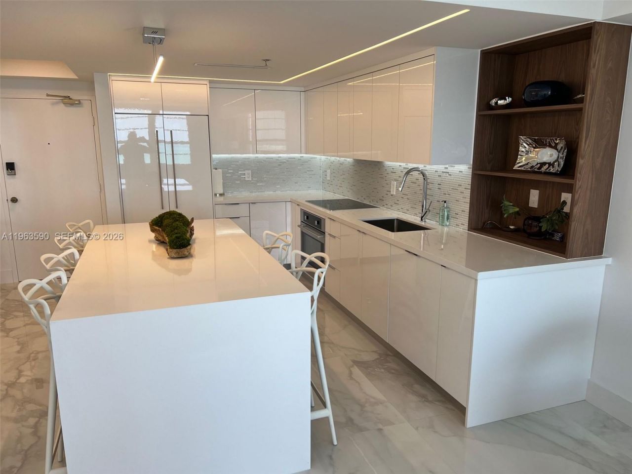 100 Lincoln Rd, Unit 1548, Miami Beach, FL 33139 Photo