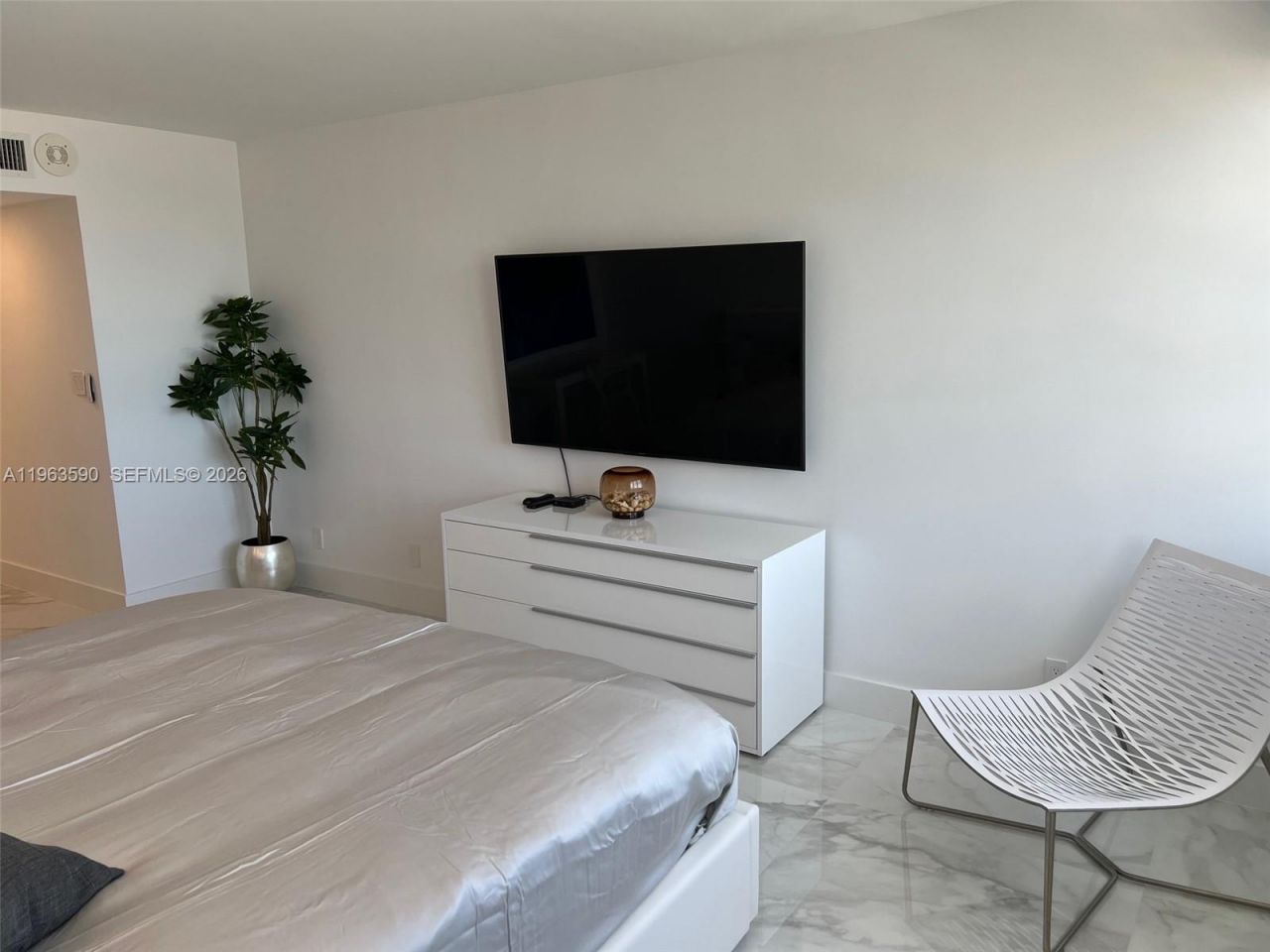 100 Lincoln Rd, Unit 1548, Miami Beach, FL 33139 Photo