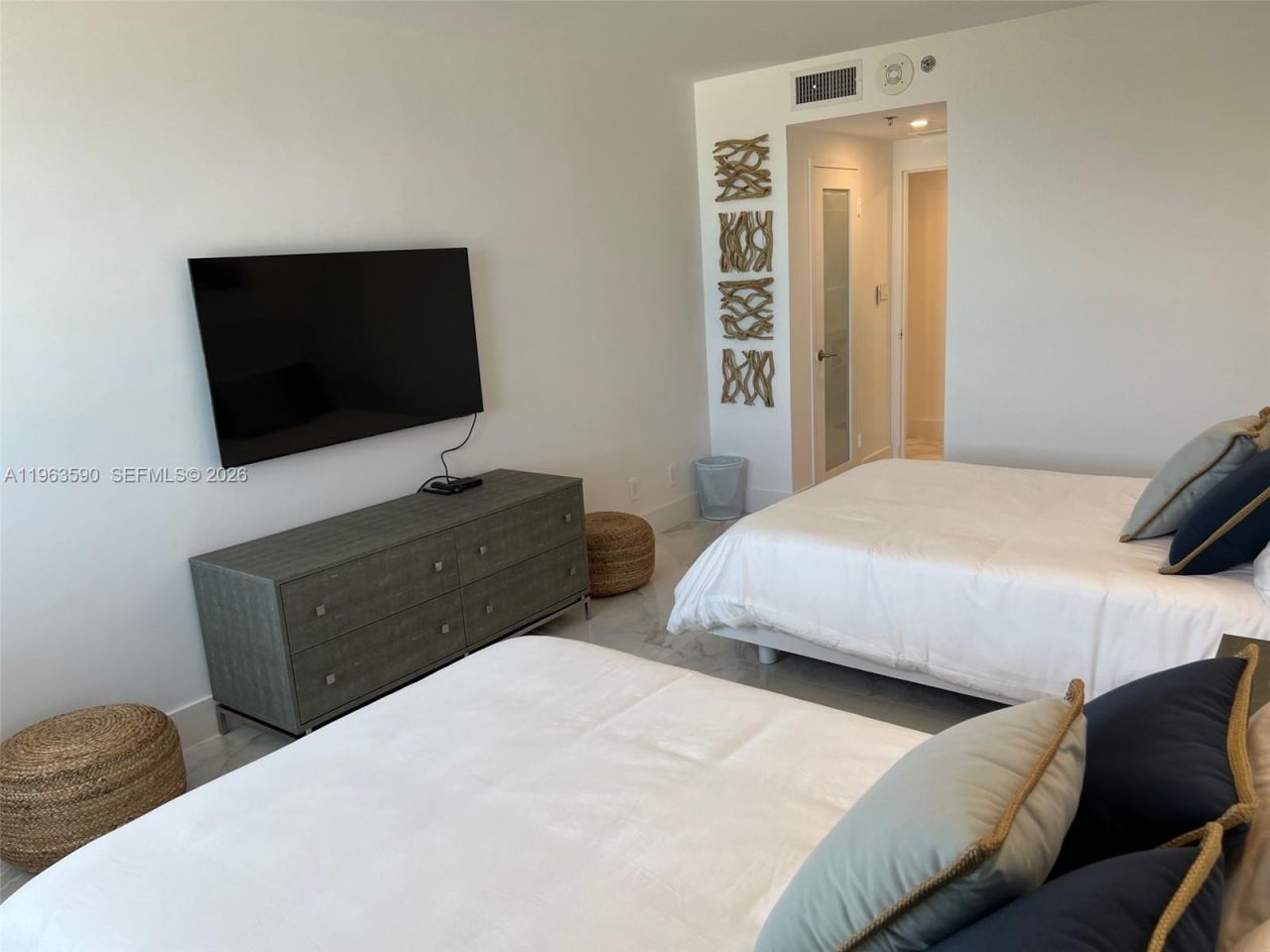 100 Lincoln Rd, Unit 1548, Miami Beach, FL 33139 Photo