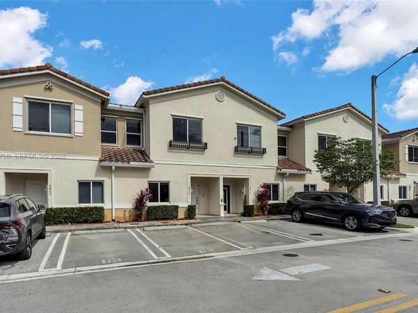 2819 NW 181st St, Miami Gardens, FL 33056