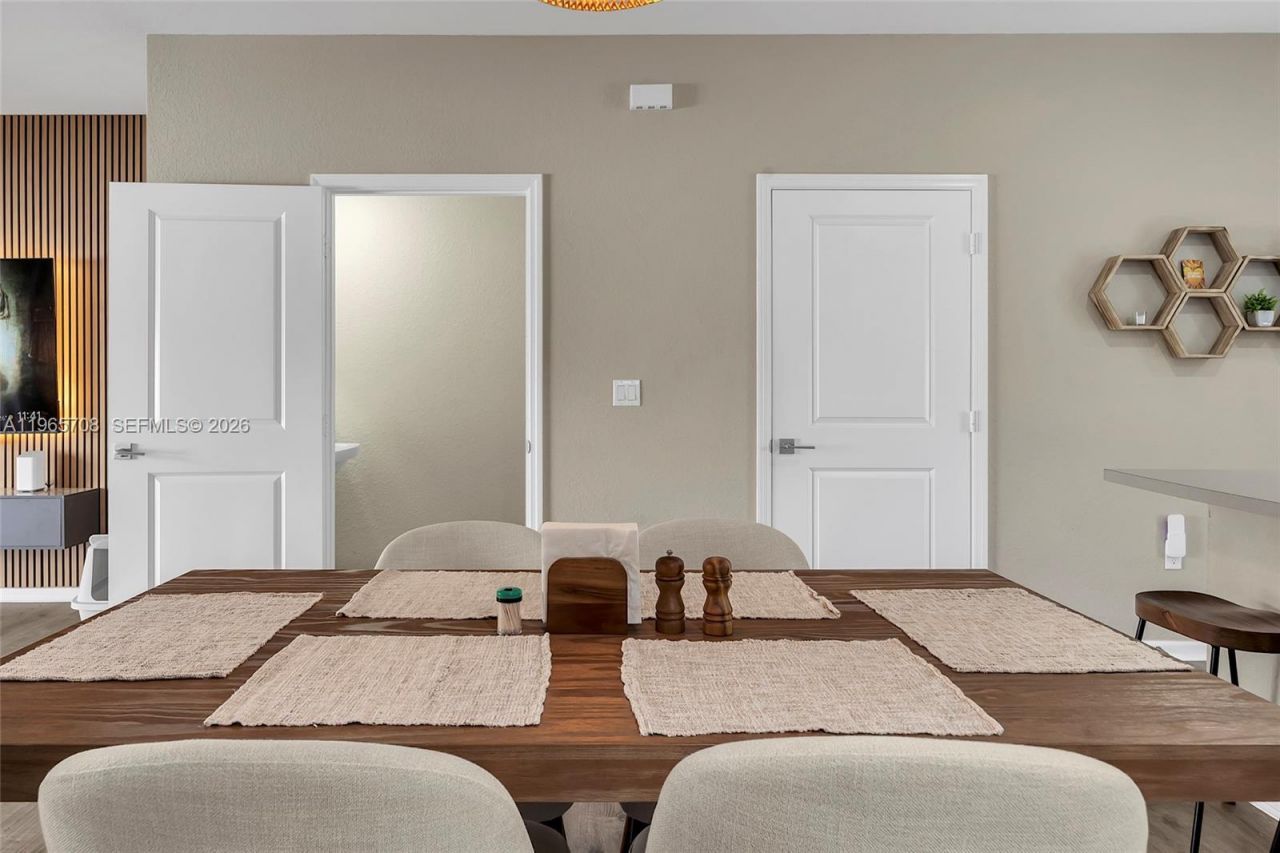 2819 NW 181st St, Miami Gardens, FL 33056 Photo