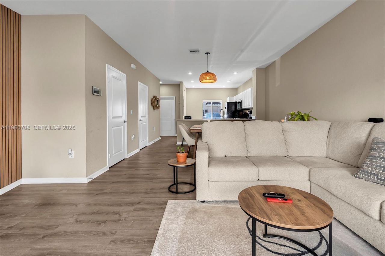 2819 NW 181st St, Miami Gardens, FL 33056 Photo