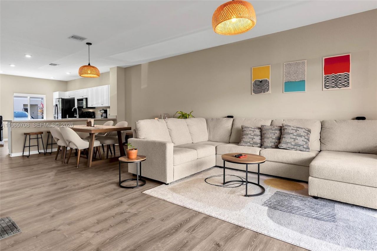 2819 NW 181st St, Miami Gardens, FL 33056 Photo