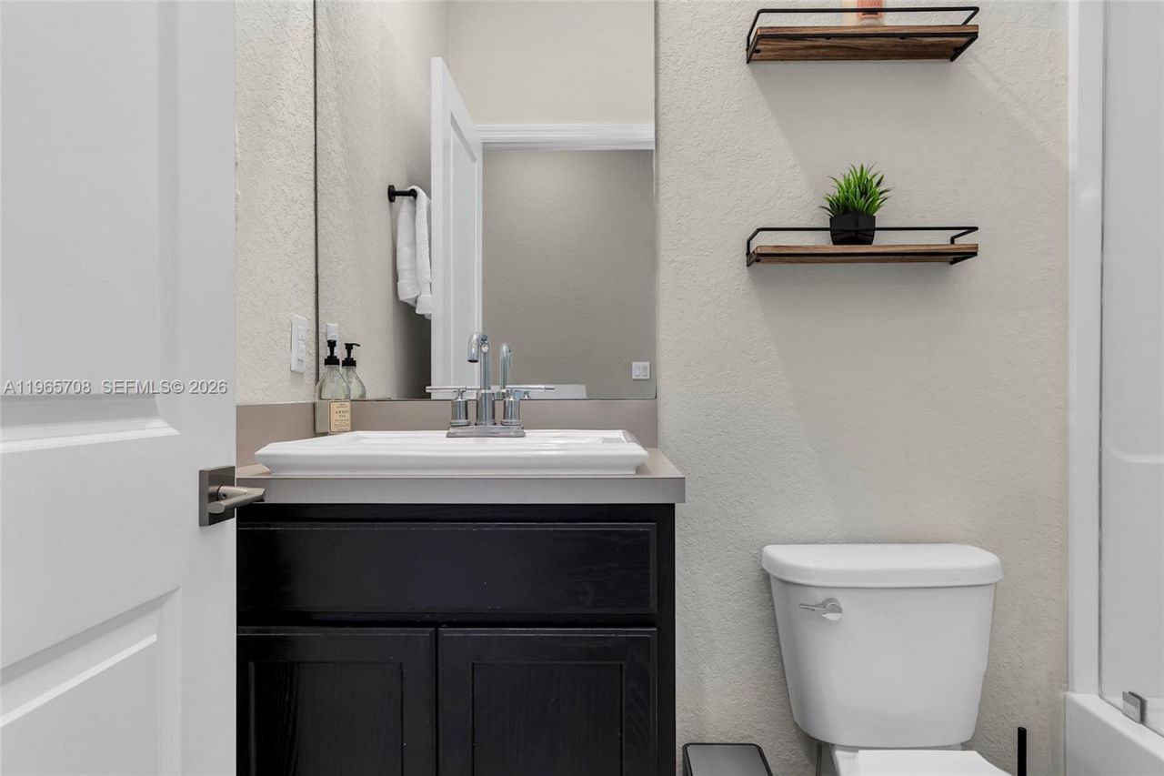 2819 NW 181st St, Miami Gardens, FL 33056 Photo