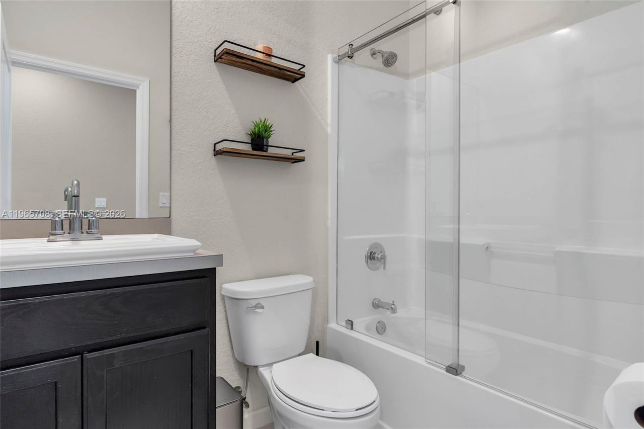 2819 NW 181st St, Miami Gardens, FL 33056 Photo