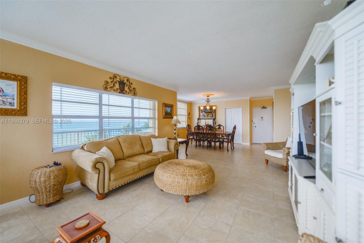 1950 S Ocean Dr, Unit 3P, Hallandale Beach, FL 33009 Photo