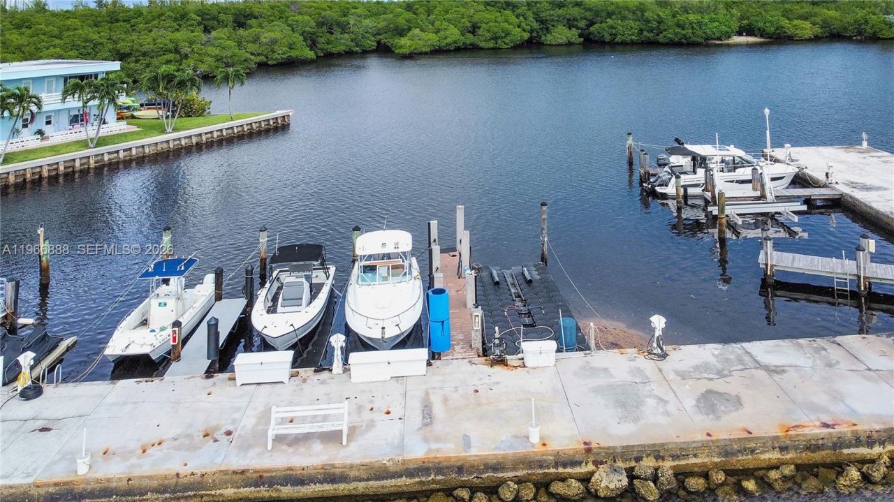 2700 NE 135th St , Unit 12, North Miami, FL 33181 Photo