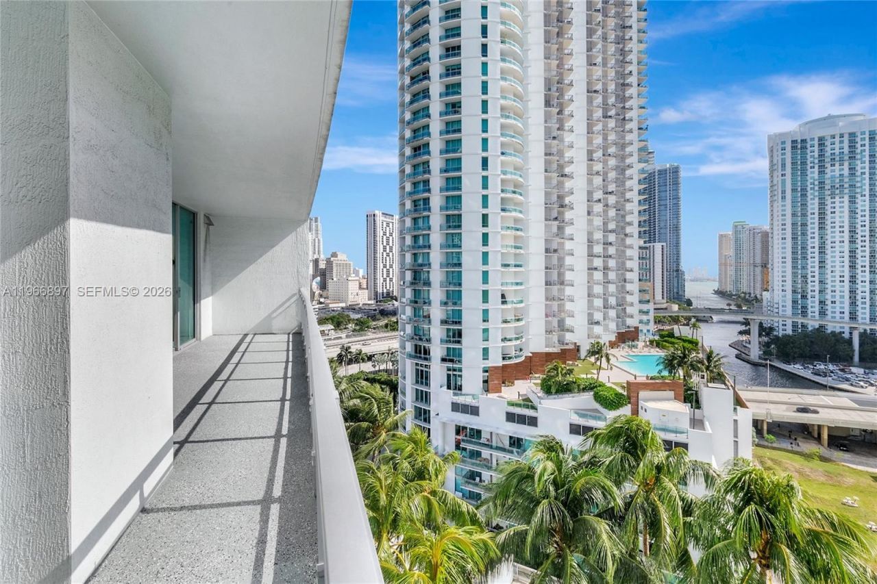 90 SW 3rd St , Unit 1602, Miami, FL 33130 Photo