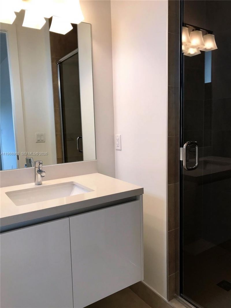 10055 NW 75th St , Doral, FL 33178 Photo