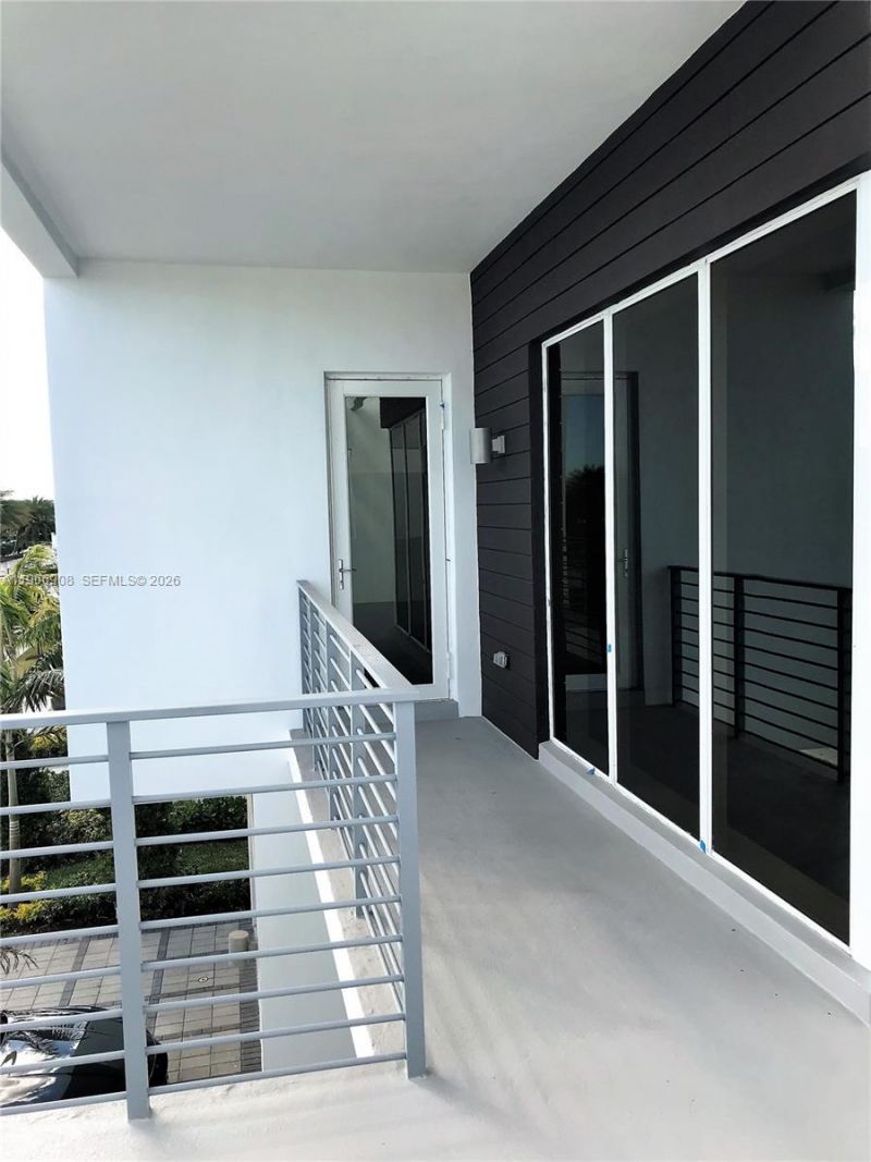 10055 NW 75th St , Doral, FL 33178 Photo