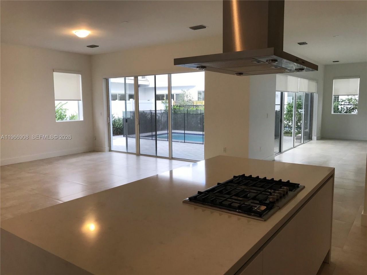 10055 NW 75th St , Doral, FL 33178 Photo