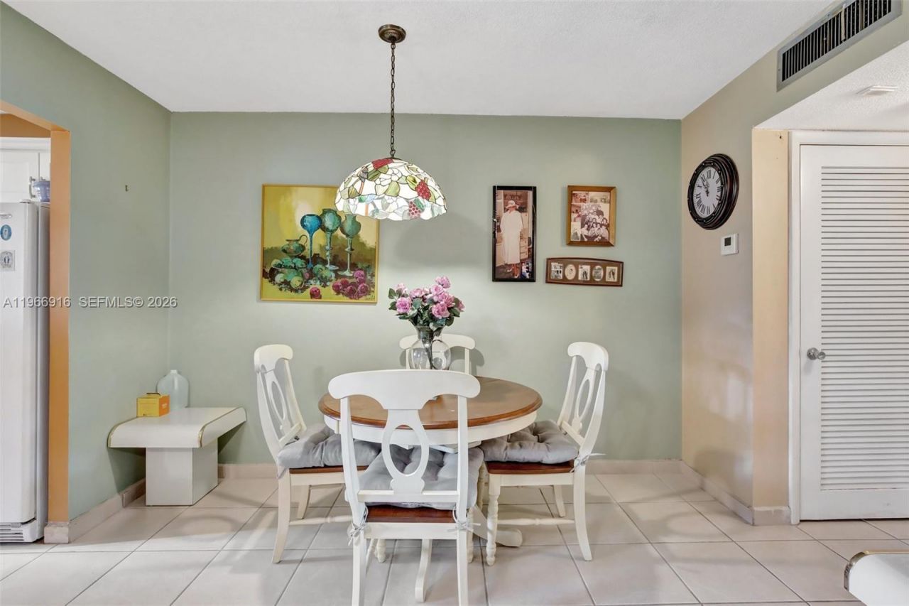 5300 Washington St, Unit G127, Hollywood, FL 33021 Photo