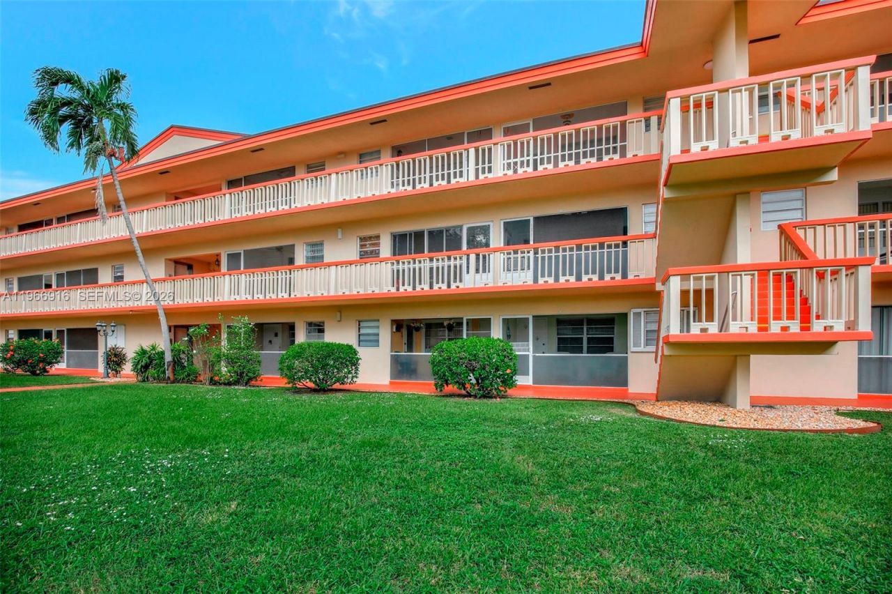 5300 Washington St, Unit G127, Hollywood, FL 33021 Photo