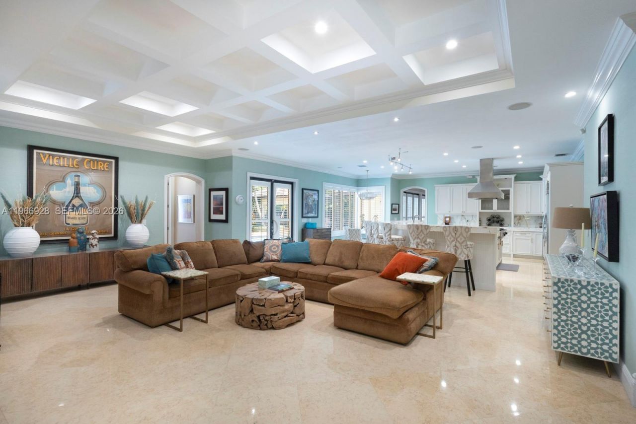 10601 SW 72nd Ct, Pinecrest, FL 33156 Photo