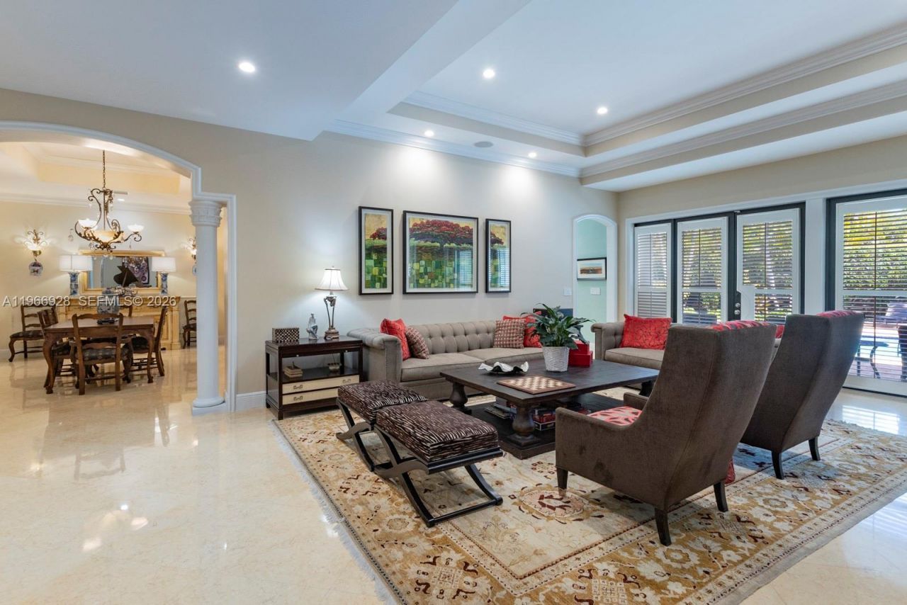 10601 SW 72nd Ct, Pinecrest, FL 33156 Photo