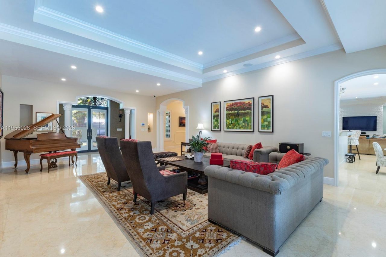 10601 SW 72nd Ct, Pinecrest, FL 33156 Photo