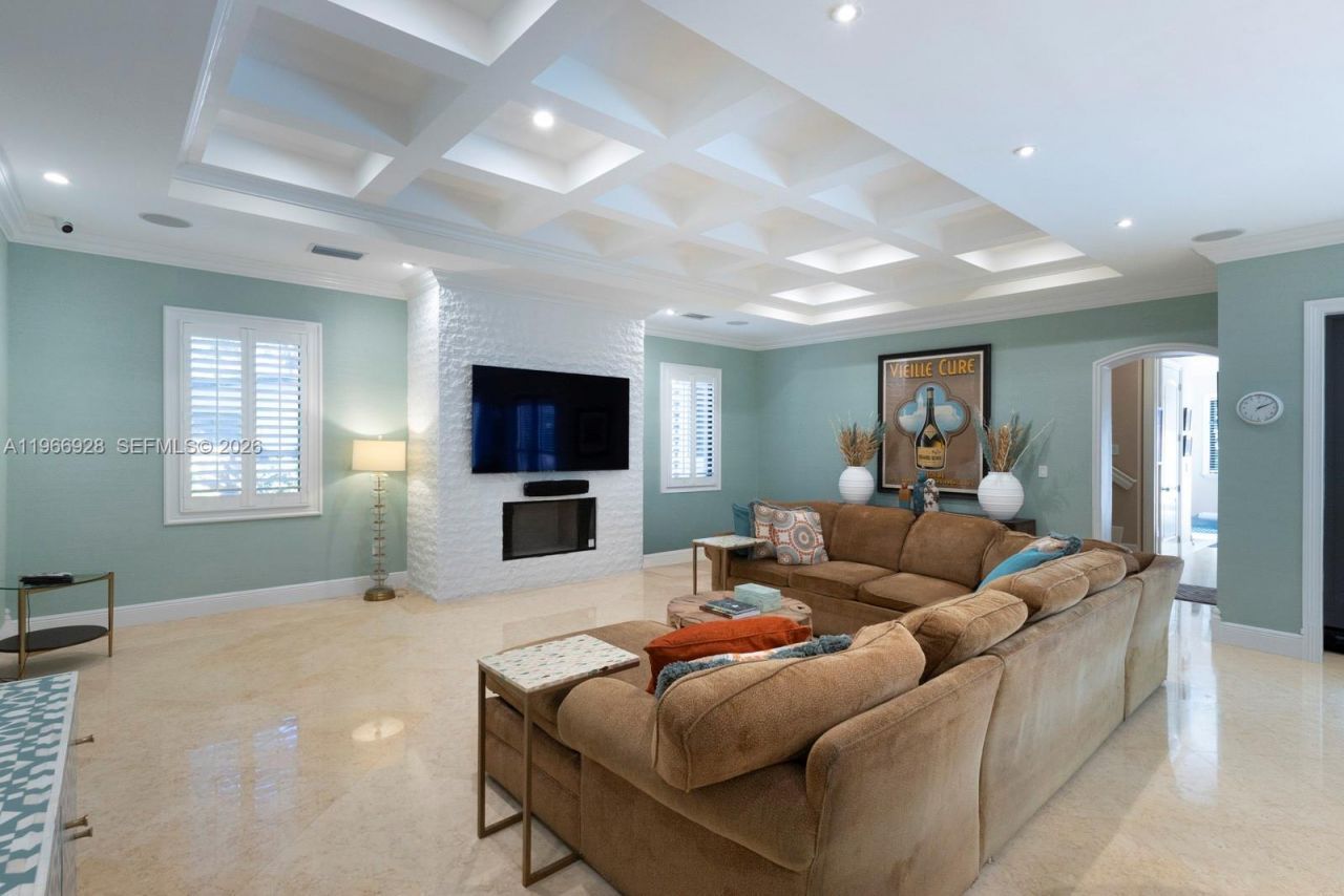 10601 SW 72nd Ct, Pinecrest, FL 33156 Photo