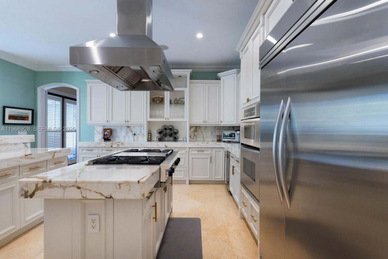 10601 SW 72nd Ct, Pinecrest, FL 33156 Photo