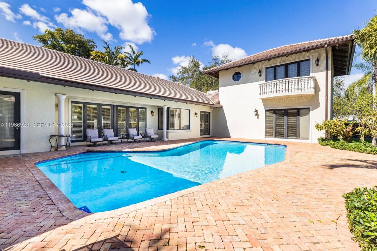 10601 SW 72nd Ct, Pinecrest, FL 33156 Photo