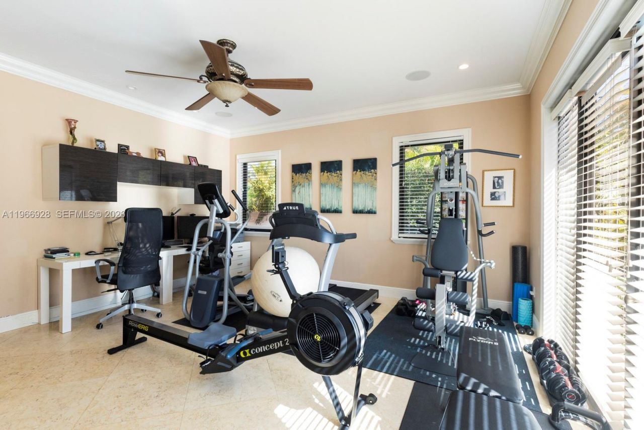 10601 SW 72nd Ct, Pinecrest, FL 33156 Photo