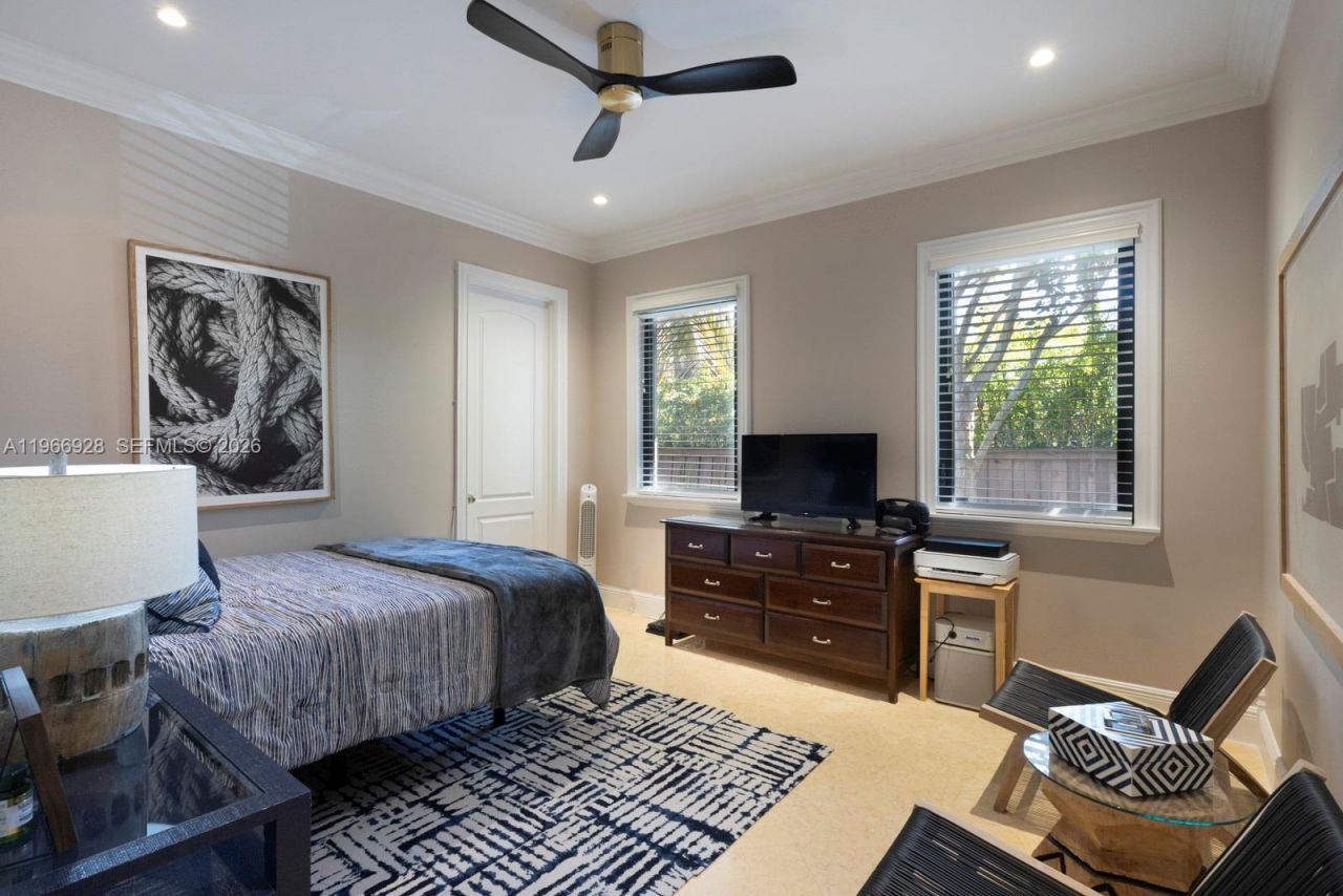 10601 SW 72nd Ct, Pinecrest, FL 33156 Photo