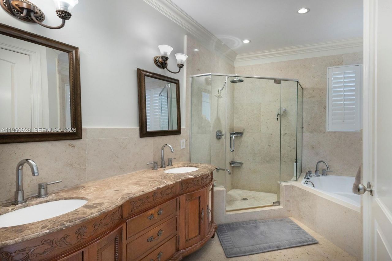 10601 SW 72nd Ct, Pinecrest, FL 33156 Photo