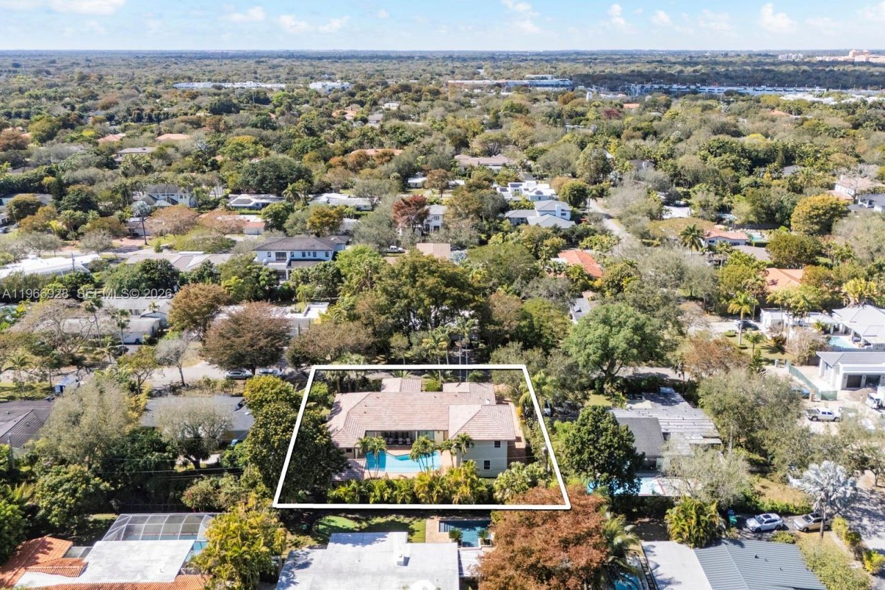 10601 SW 72nd Ct, Pinecrest, FL 33156 Photo