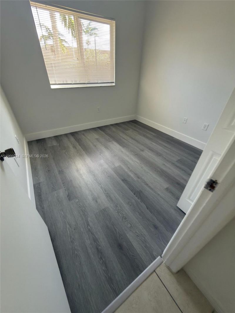 930 NE 34th Ave , Unit 201, Homestead, FL 33033 Photo