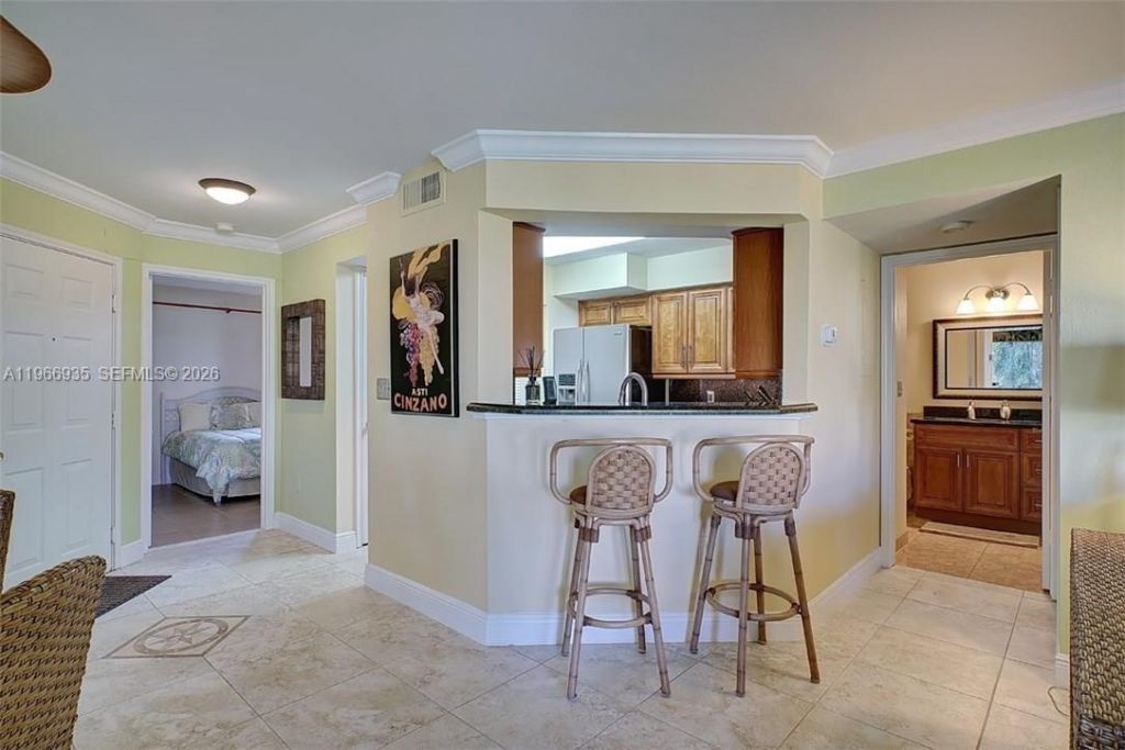 2485 NW 33rd St , Unit 1606, Oakland Park, FL 33309 Photo