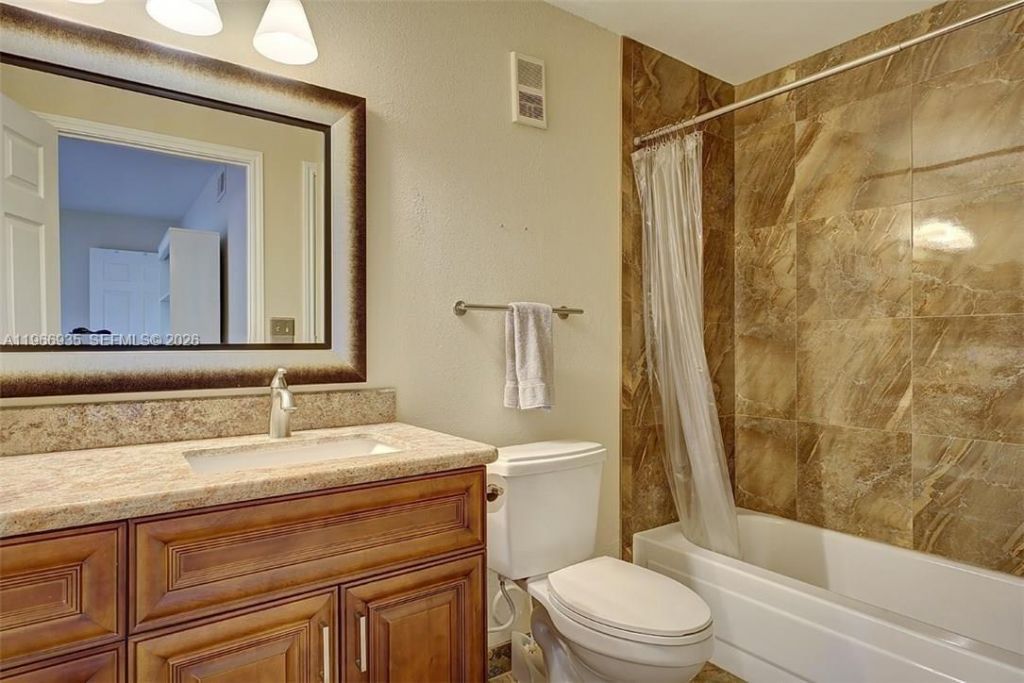 2485 NW 33rd St , Unit 1606, Oakland Park, FL 33309 Photo