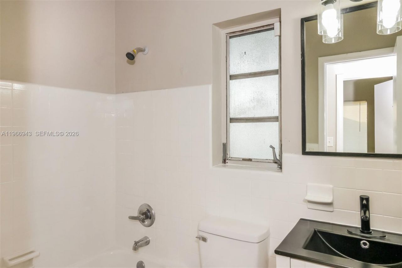 3010 NW 187th St, Miami Gardens, FL 33056 Photo