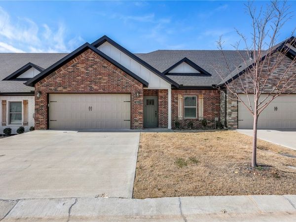 1610 S 17th Place, Rogers, AR 72758