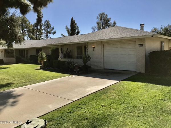 15430 N LAKEFOREST Drive, Sun City, AZ 85351