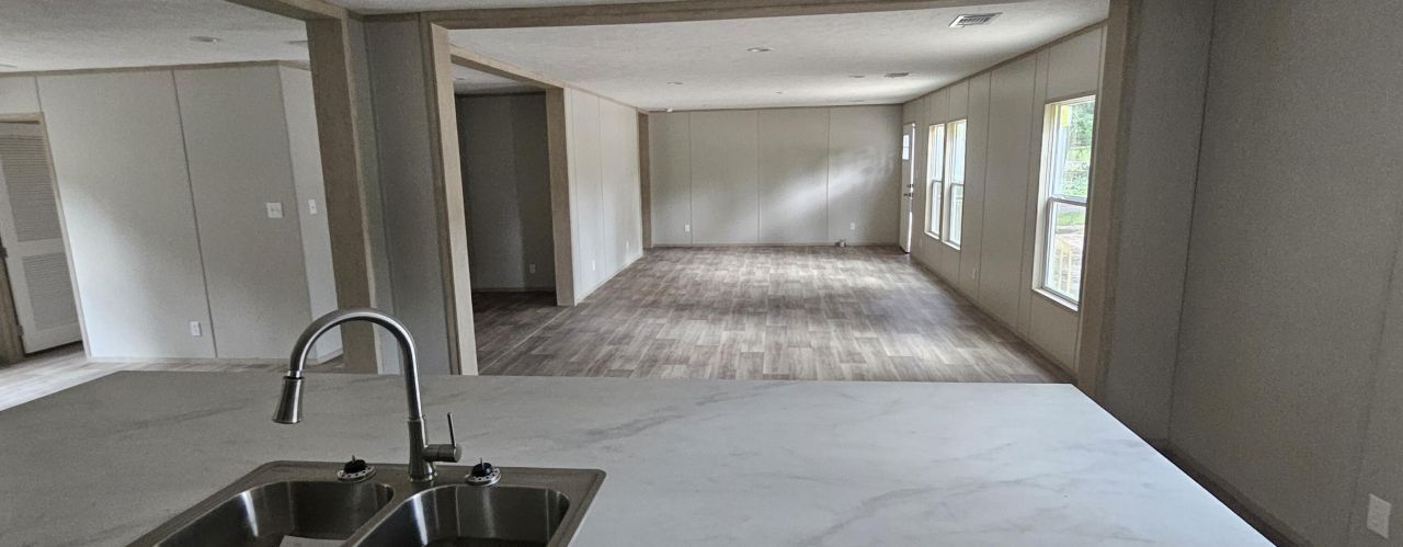 117 Martin Drive Photo 5