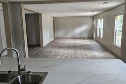 117 Martin Drive photo 4