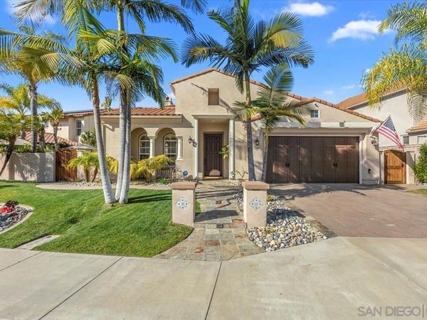 3224 Avenida La Cima, Carlsbad, CA 92009