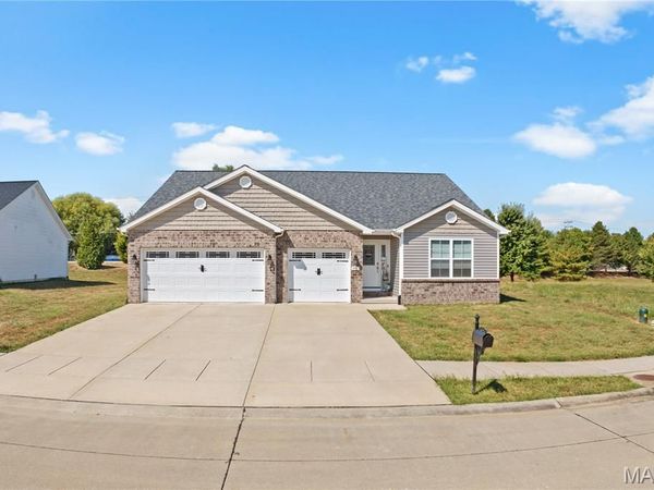 3422 Chippewa Drive, Belleville, IL 62221