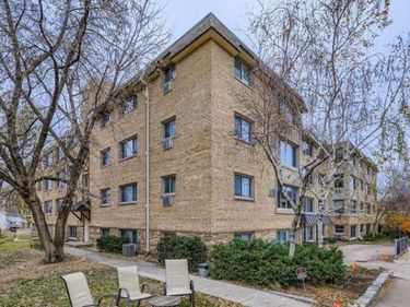 2727 W 43rd Street, Unit 102, Minneapolis, MN 55410
