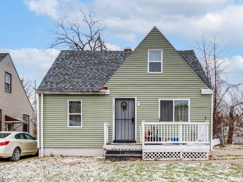 15711 Lotus Drive, Cleveland, OH 44128 Photo 1