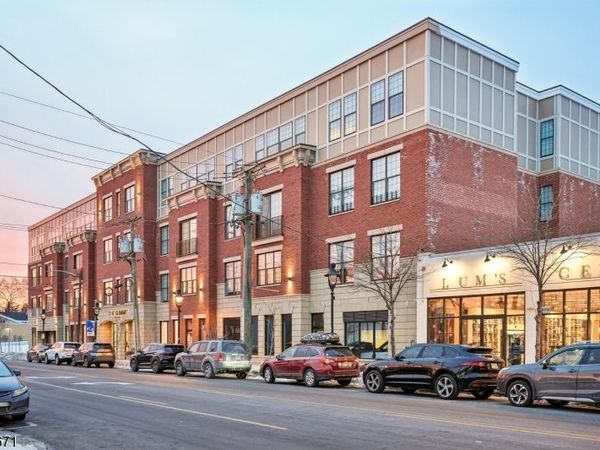 1722 Springfield Ave, Unit 402, Maplewood, NJ 07040