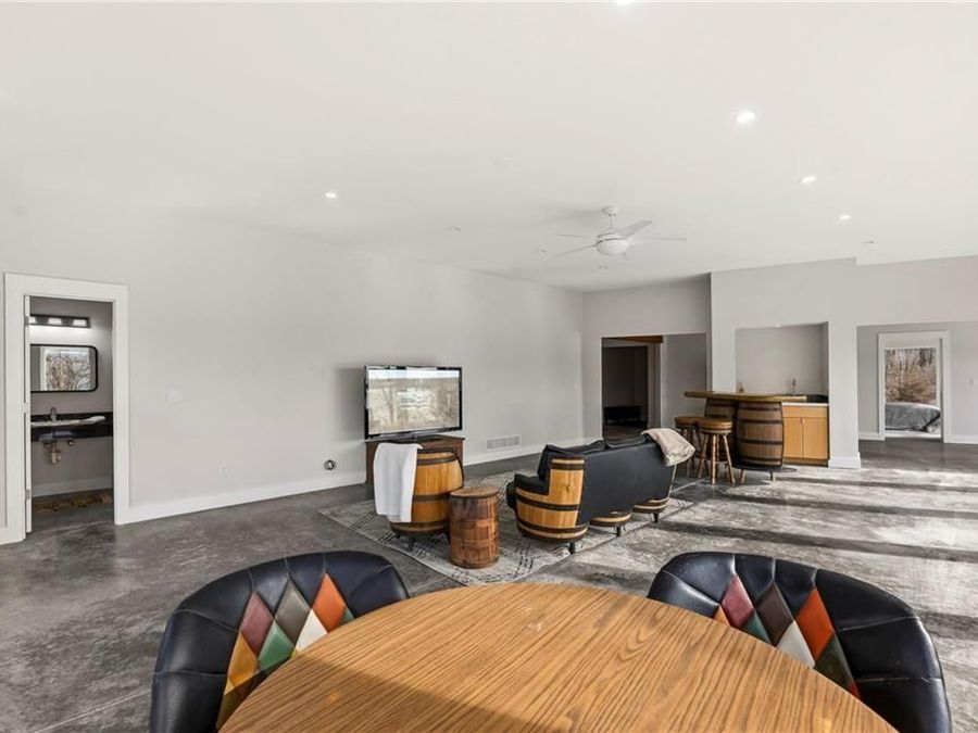 Property Image 52