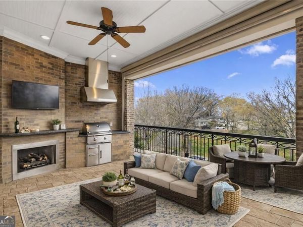 50 Canton Street, Unit 202, Alpharetta, GA 30009